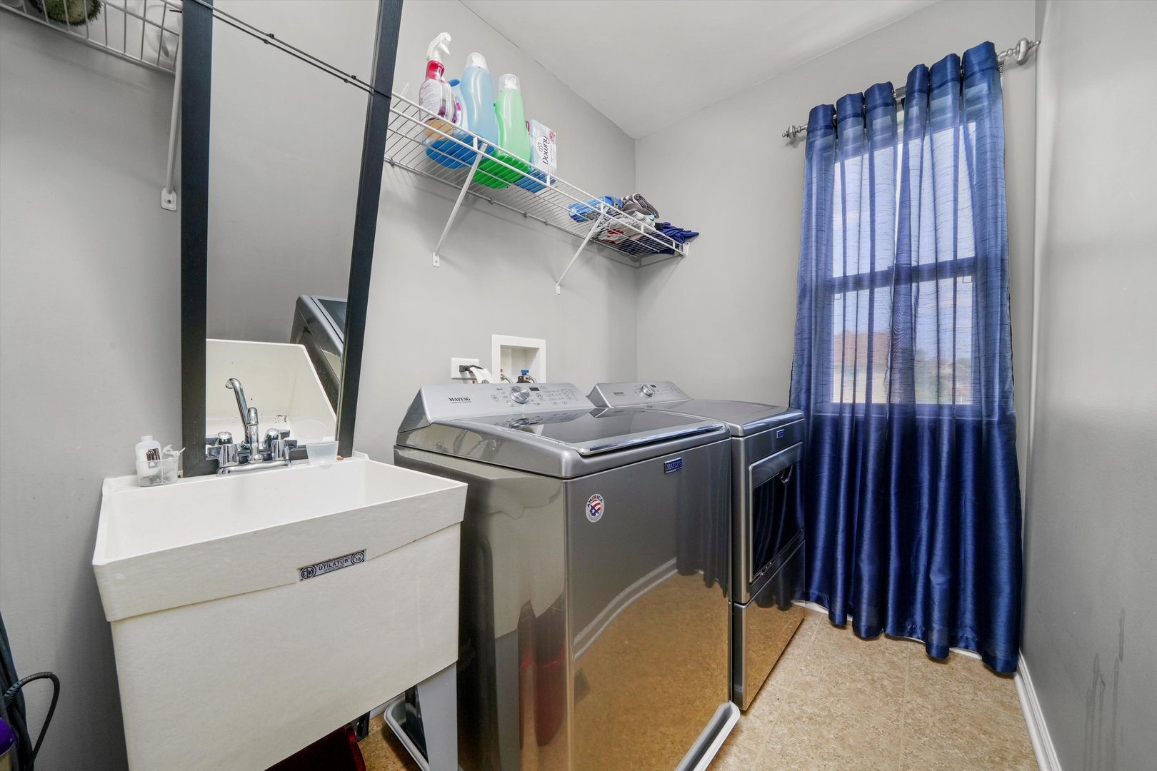 749 N Misty Ridge Drive, Romeoville, IL 60446