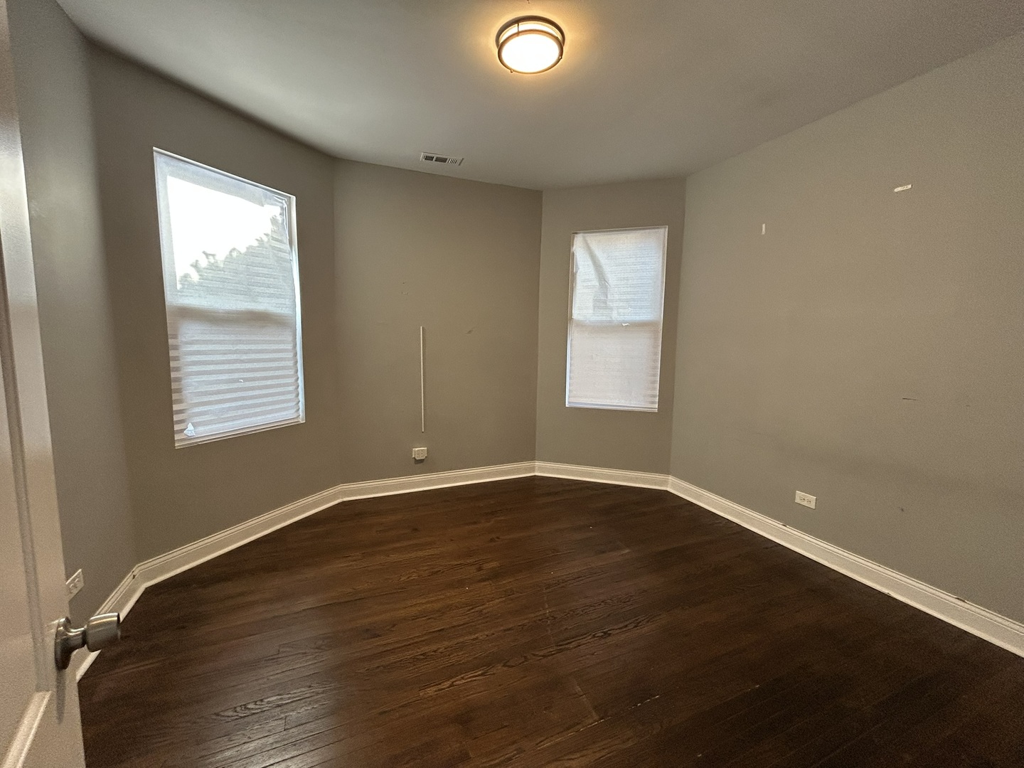 7428 S Rhodes Avenue, Chicago, IL 60619