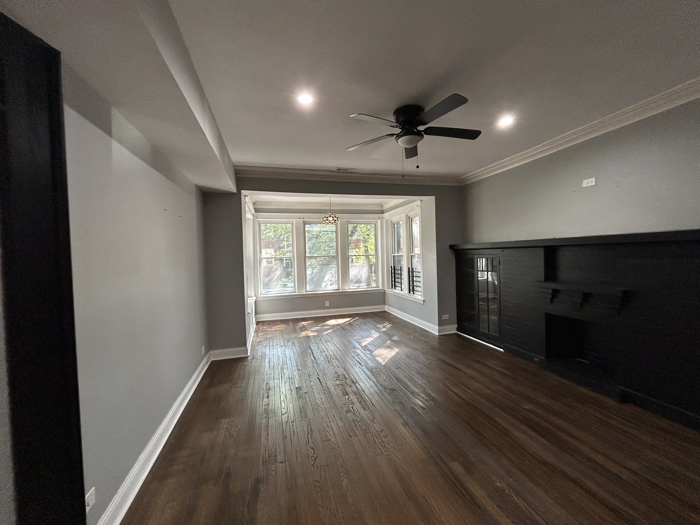 7428 S Rhodes Avenue, Chicago, IL 60619