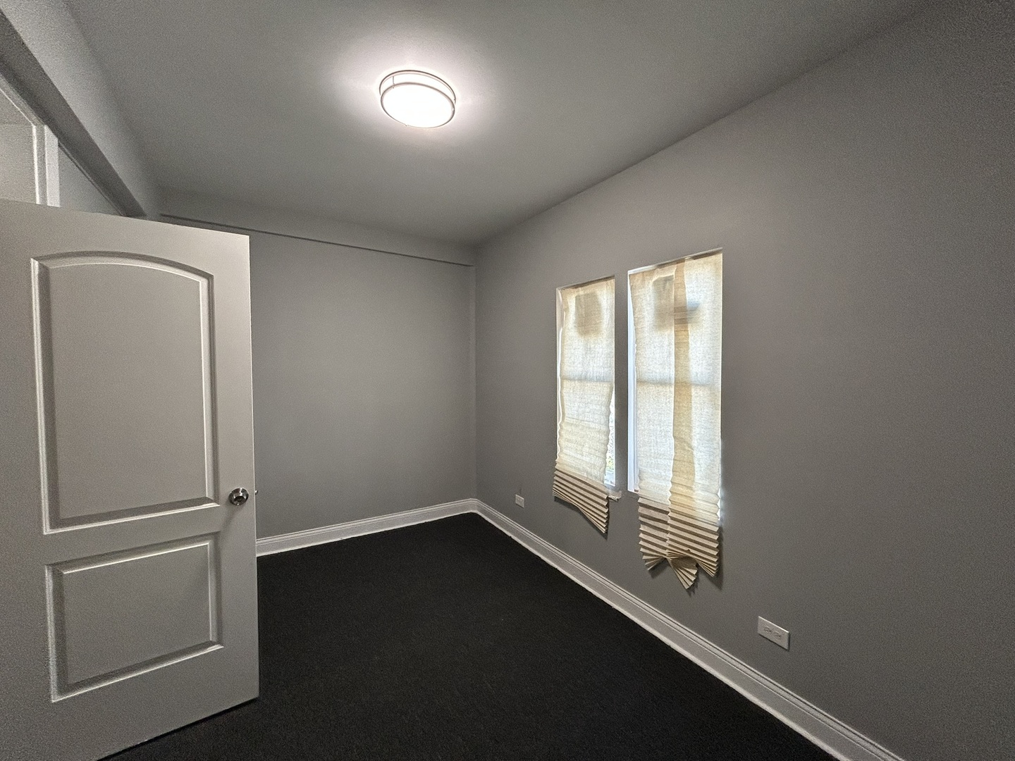 7428 S Rhodes Avenue, Chicago, IL 60619