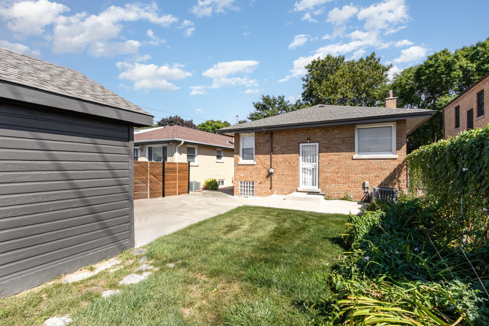 9310 S Claremont Avenue, Chicago, IL 60643