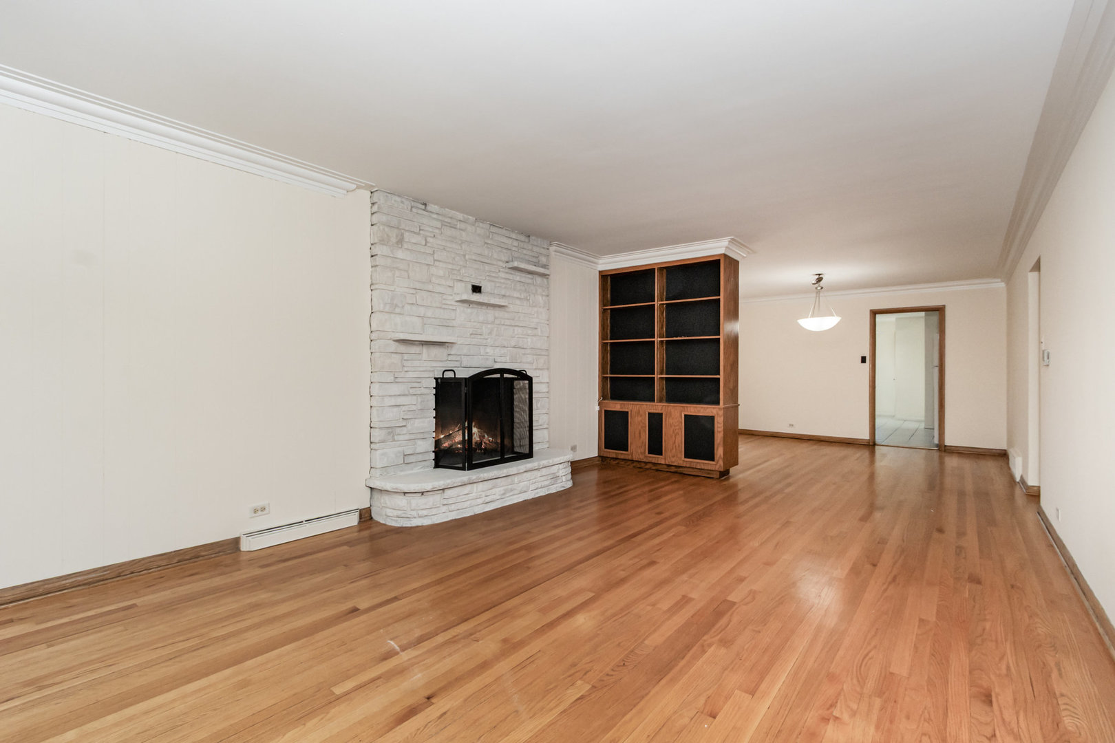 9310 S Claremont Avenue, Chicago, IL 60643