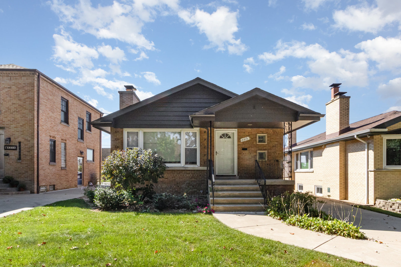 9310 S Claremont Avenue, Chicago, IL 60643