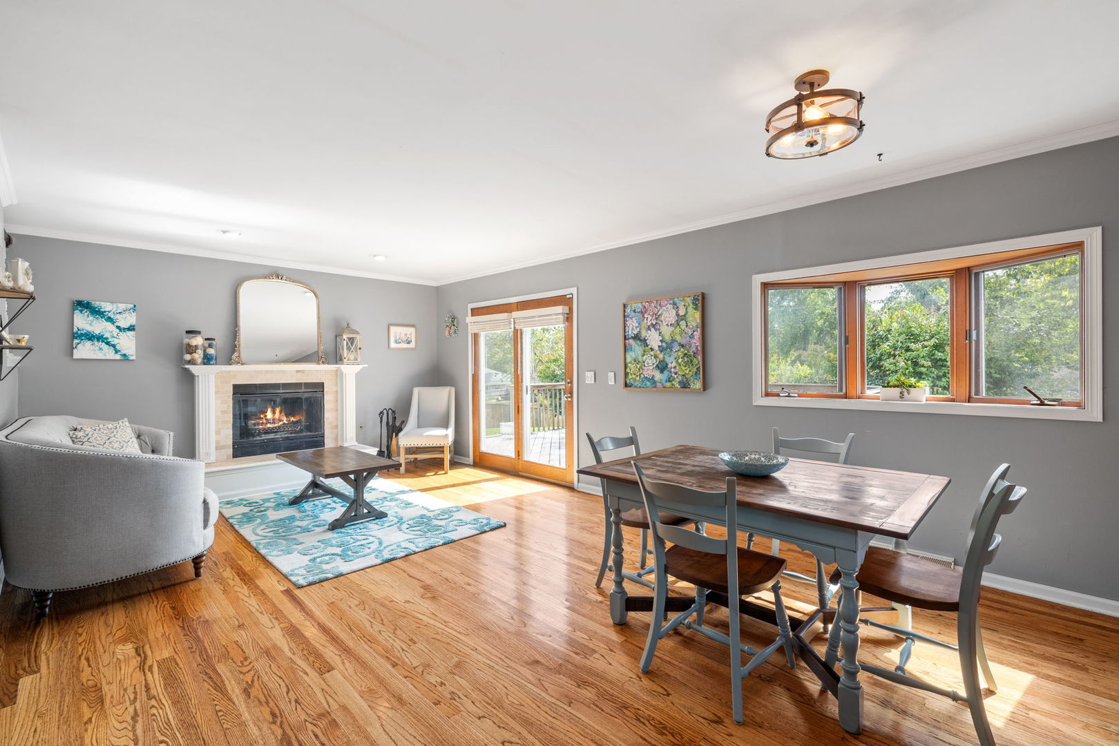 29W139 BARNES Avenue, West Chicago, IL 60185