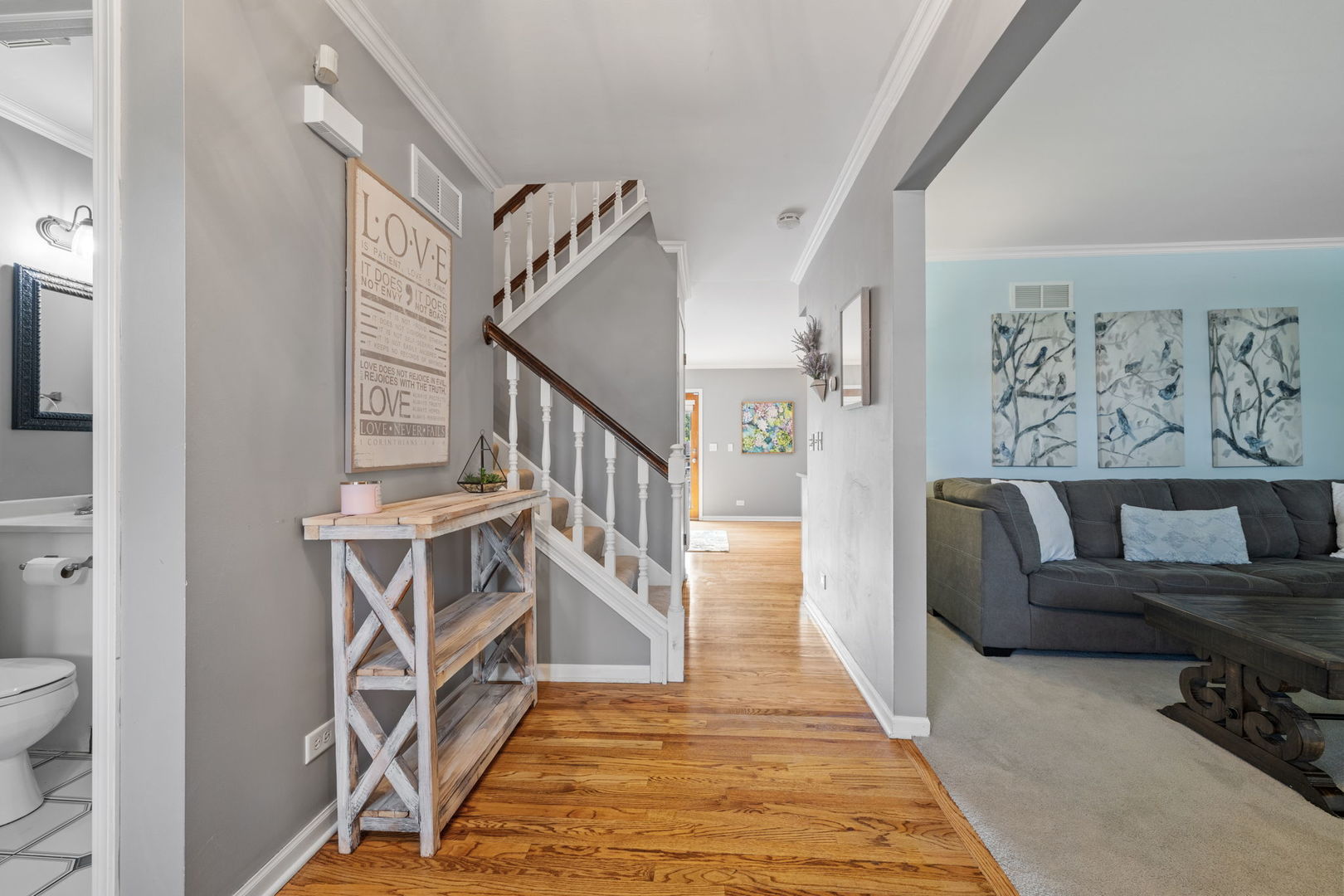 29W139 BARNES Avenue, West Chicago, IL 60185