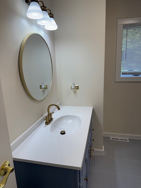 38603 N Pine Grove Avenue, Wadsworth, IL 60083