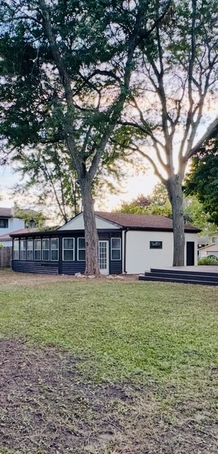 38603 N Pine Grove Avenue, Wadsworth, IL 60083