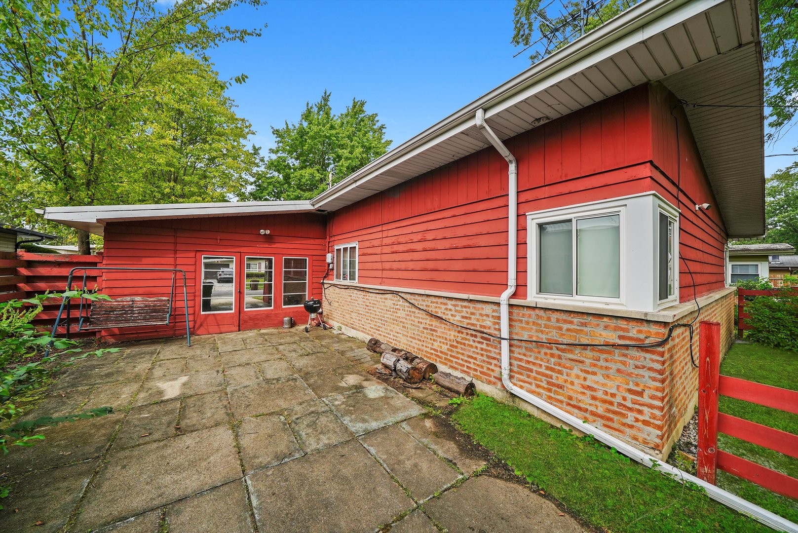 323 Shawnee Street, Park Forest, IL 60466