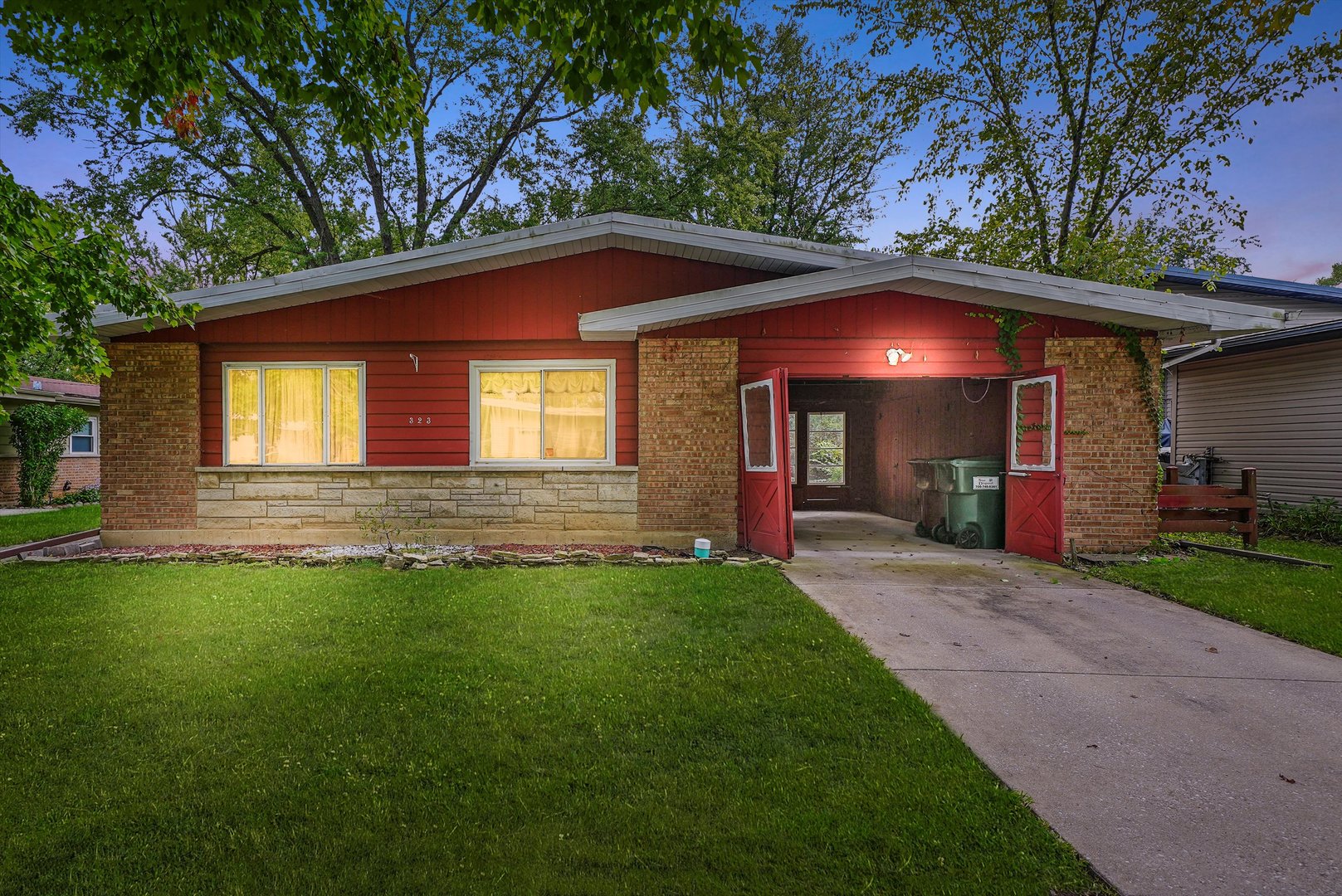 323 Shawnee Street, Park Forest, IL 60466