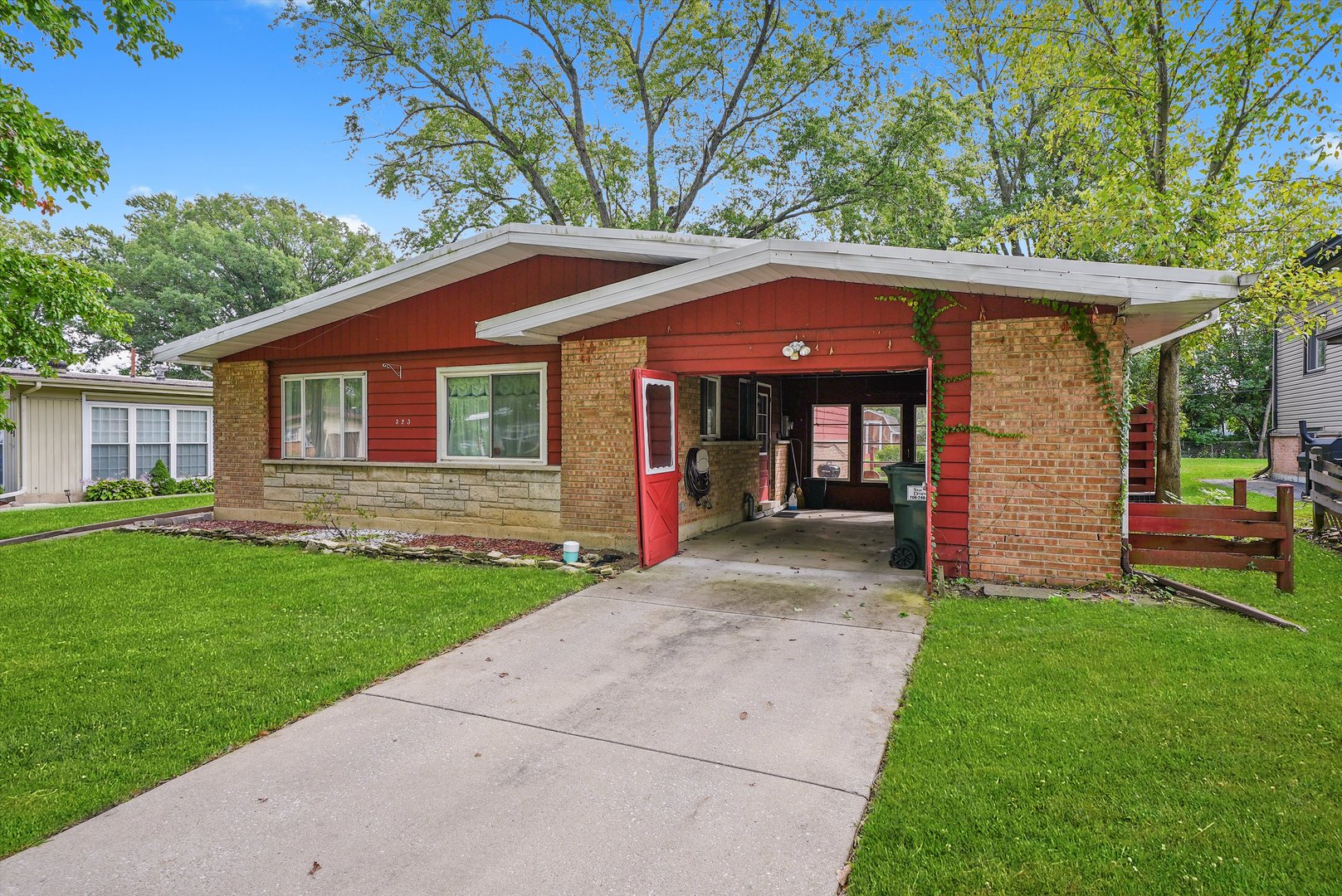 323 Shawnee Street, Park Forest, IL 60466