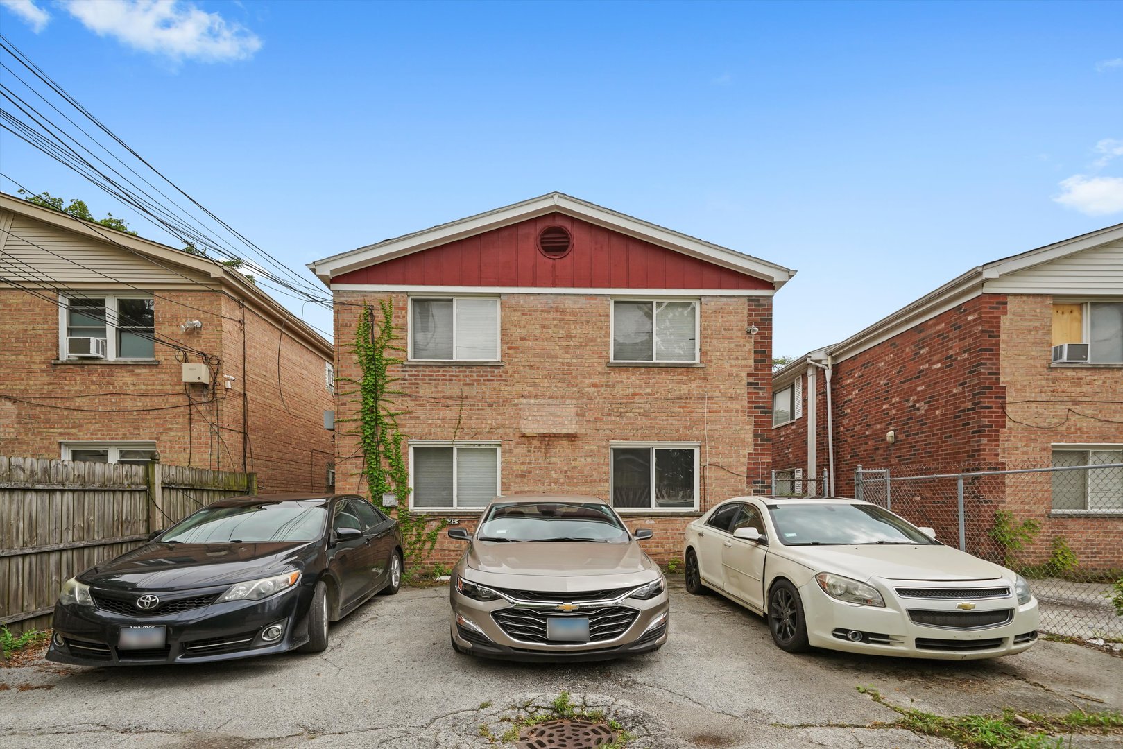 704 W 111th Street, Chicago, IL 60628