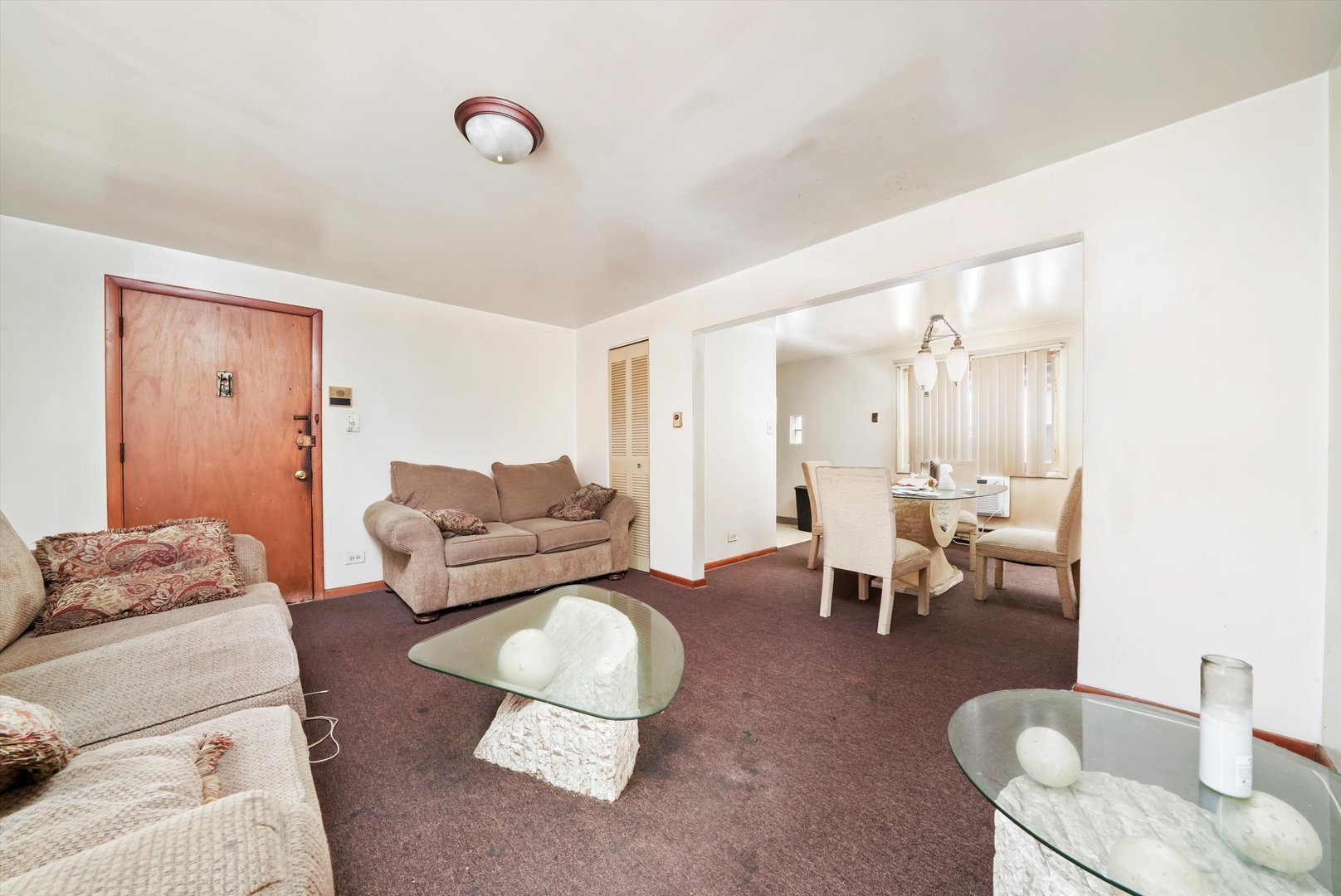 704 W 111th Street, Chicago, IL 60628