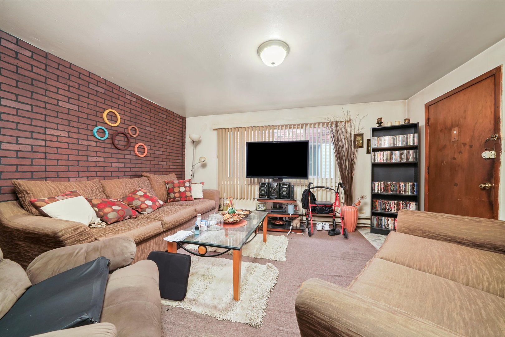 704 W 111th Street, Chicago, IL 60628