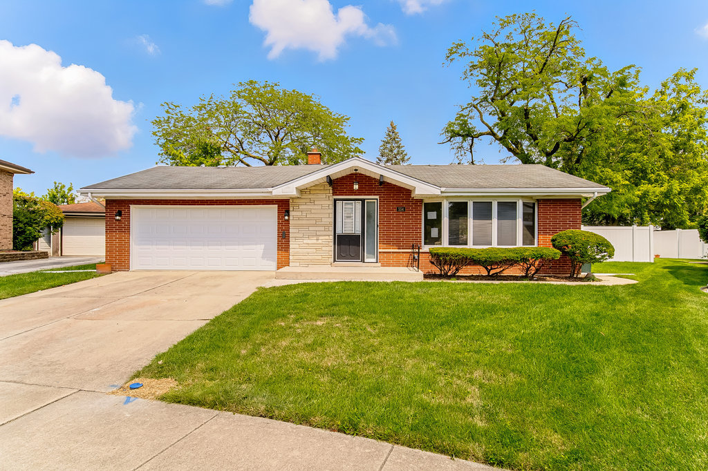 554 E 168th Place, South Holland, IL 60473