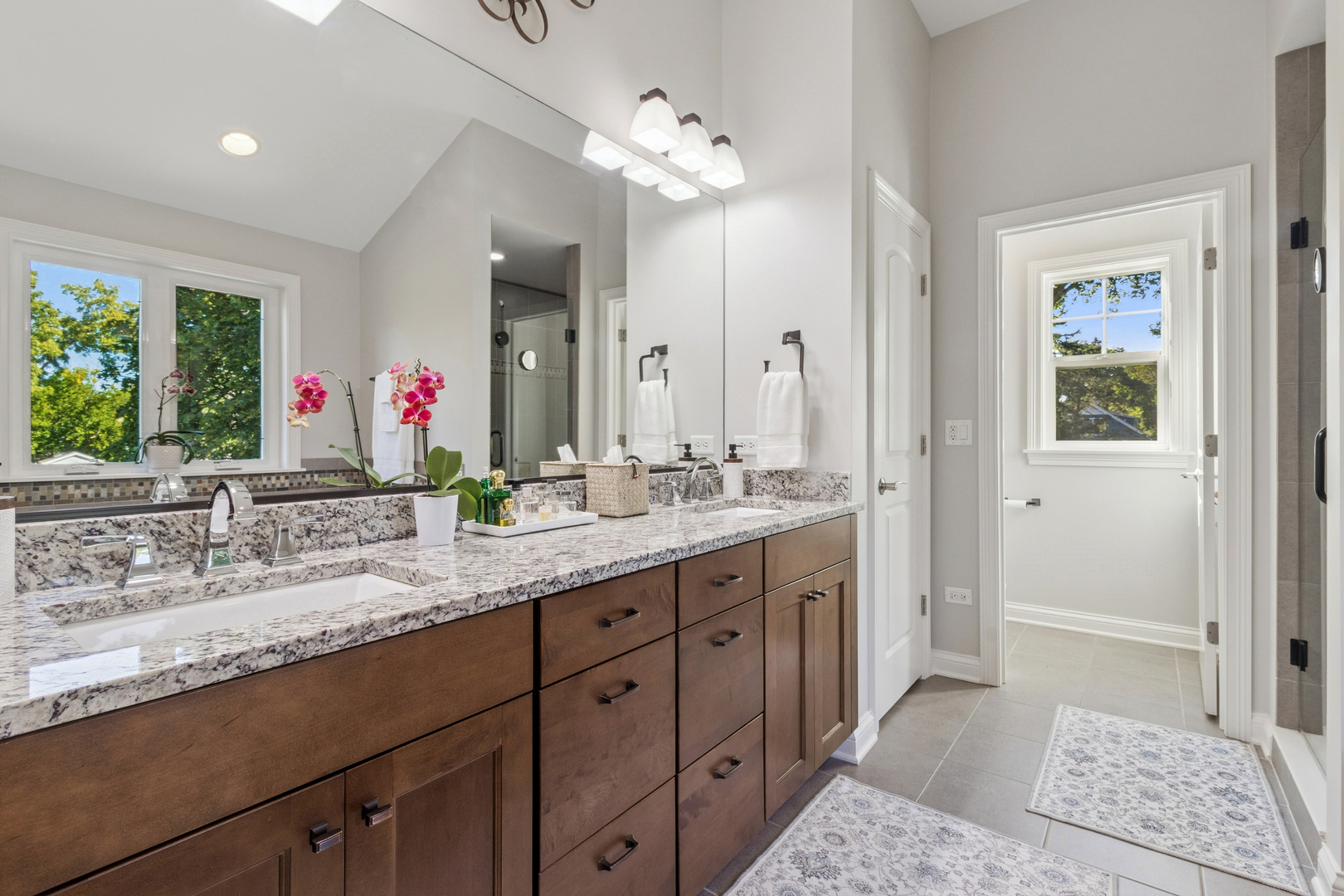 1409 E Harrison Avenue, Wheaton, IL 60187