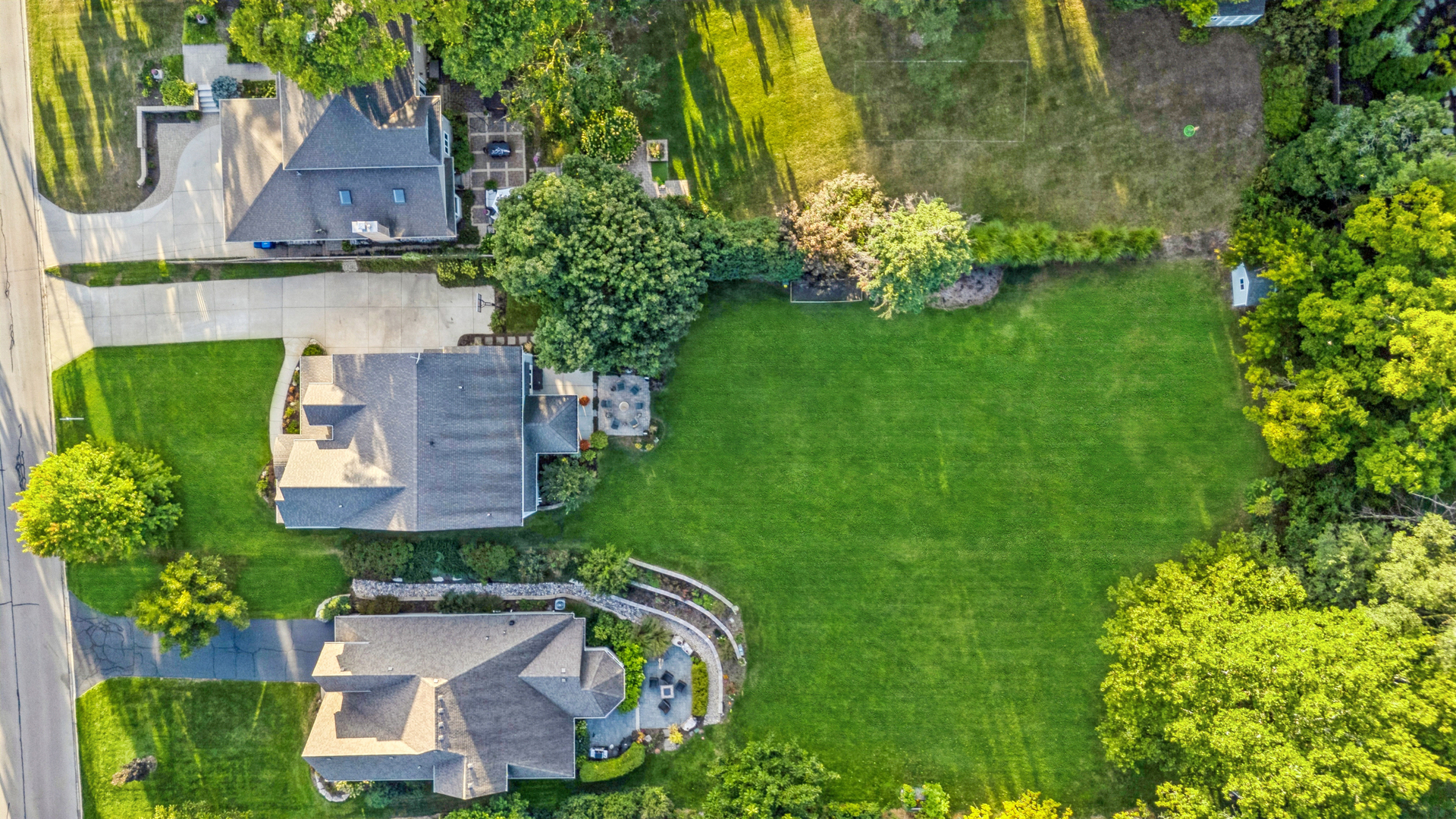1409 E Harrison Avenue, Wheaton, IL 60187