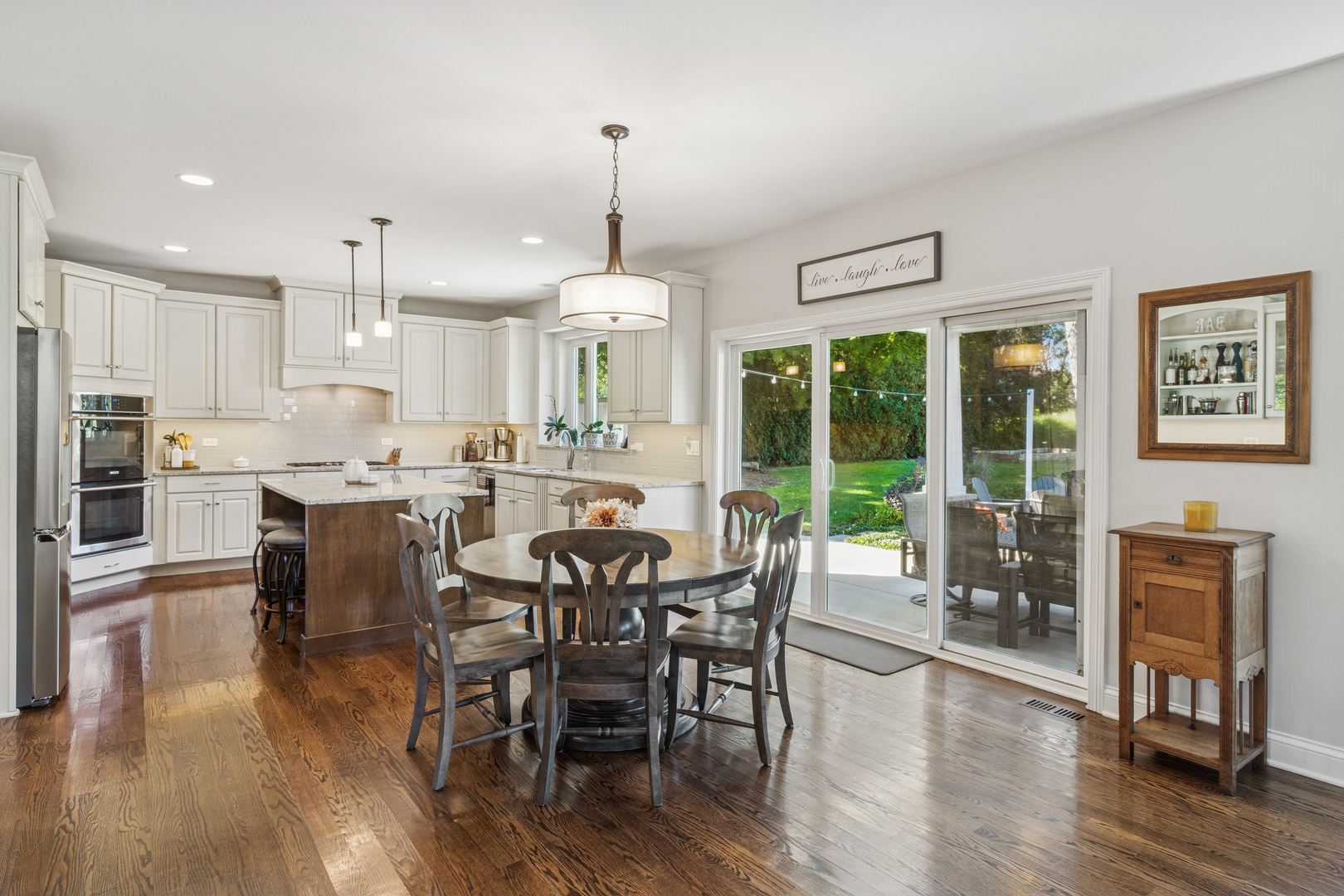 1409 E Harrison Avenue, Wheaton, IL 60187