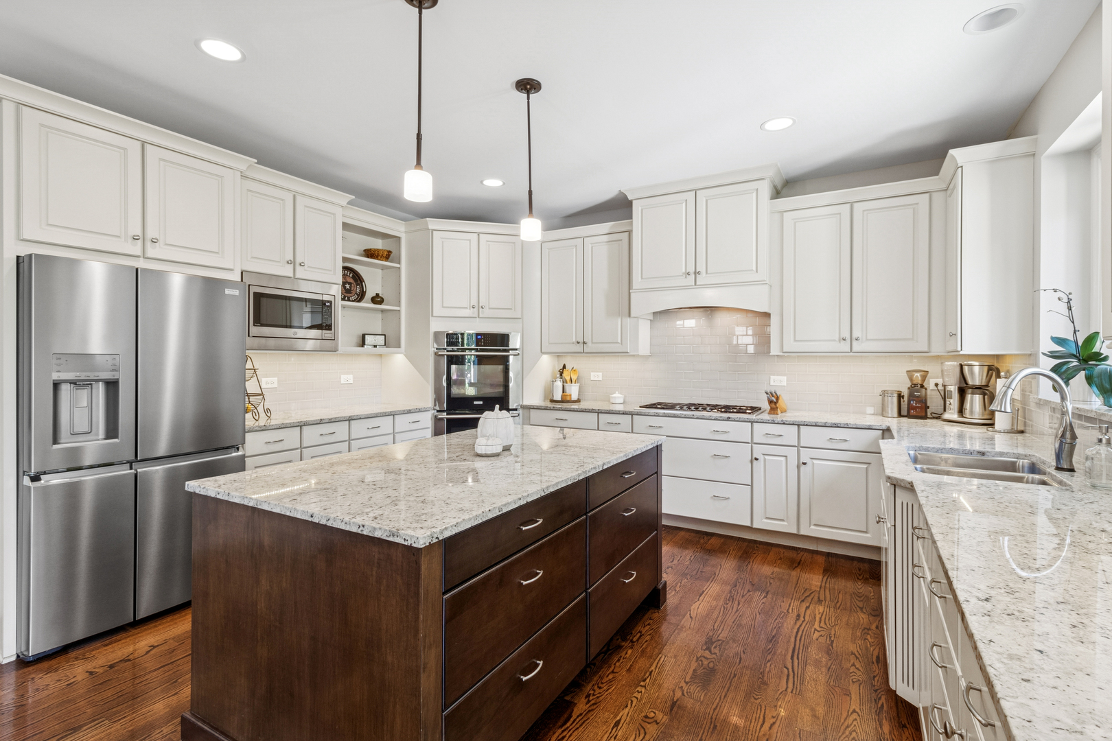 1409 E Harrison Avenue, Wheaton, IL 60187