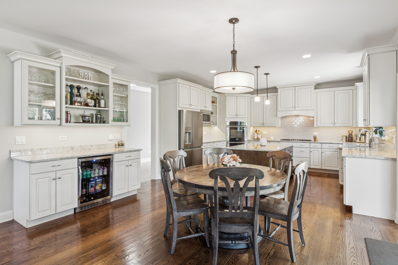 1409 E Harrison Avenue, Wheaton, IL 60187