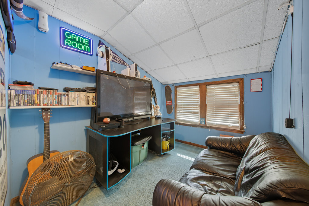 2616 Ridge Road, Lansing, IL 60438