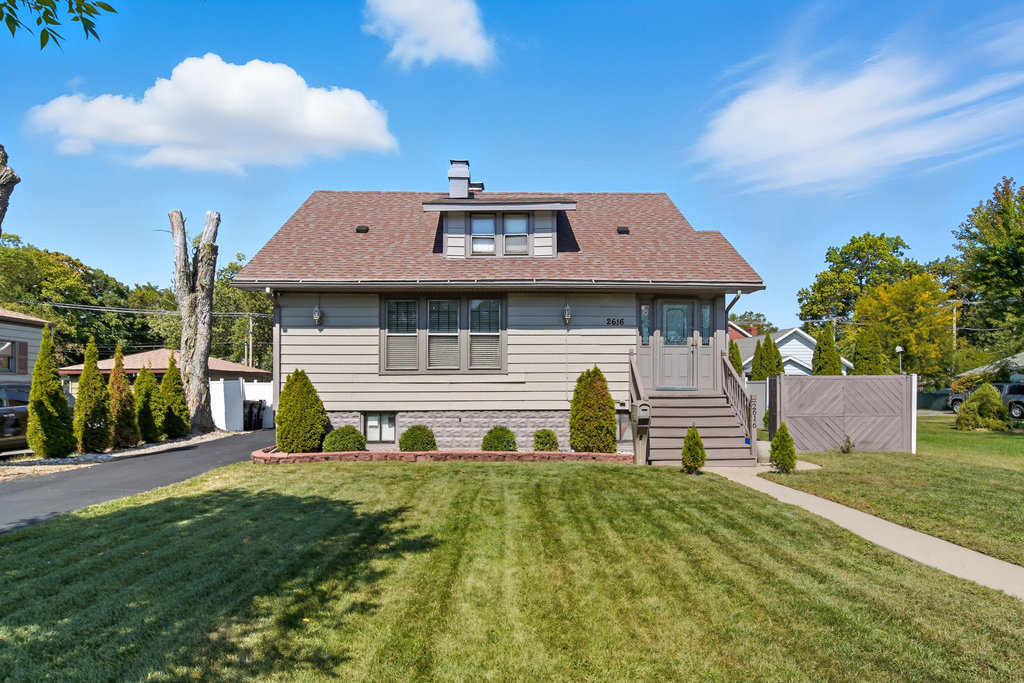 2616 Ridge Road, Lansing, IL 60438
