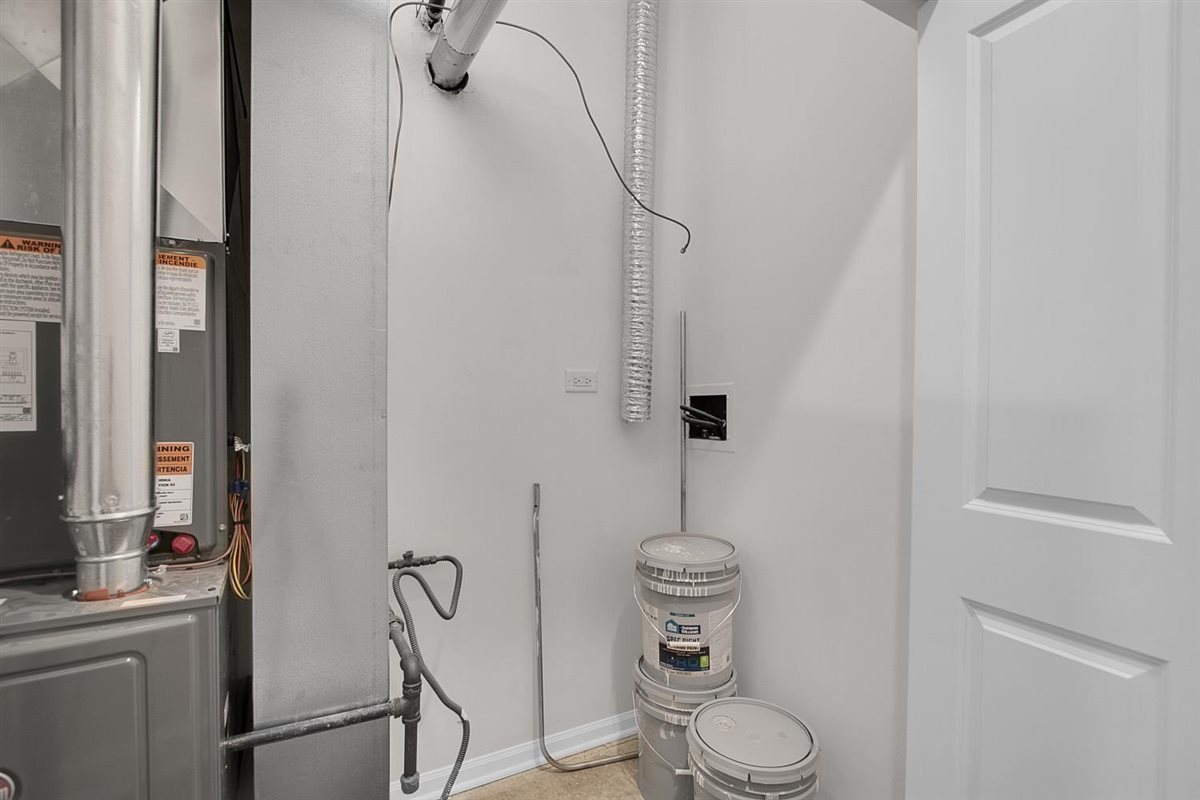 1322 W Belmont Avenue #2W, Chicago, IL 60657