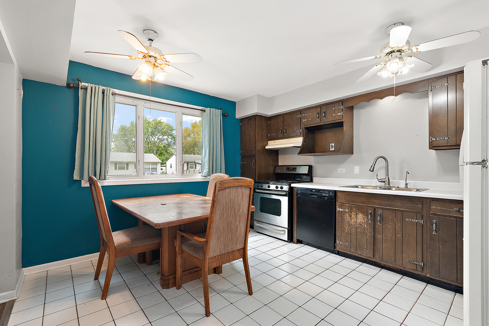 3129 Butler Avenue, Steger, IL 60475