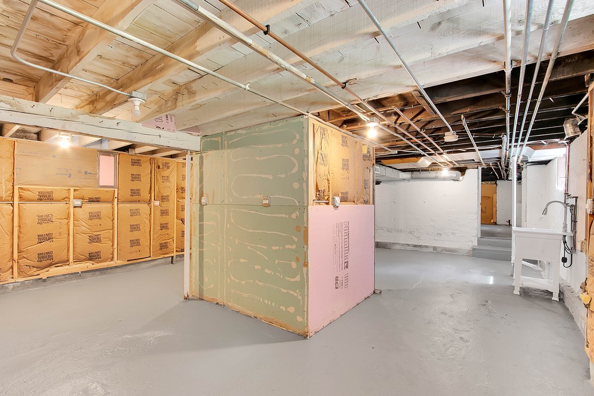 311 N Kinzie Street, Thornton, IL 60476