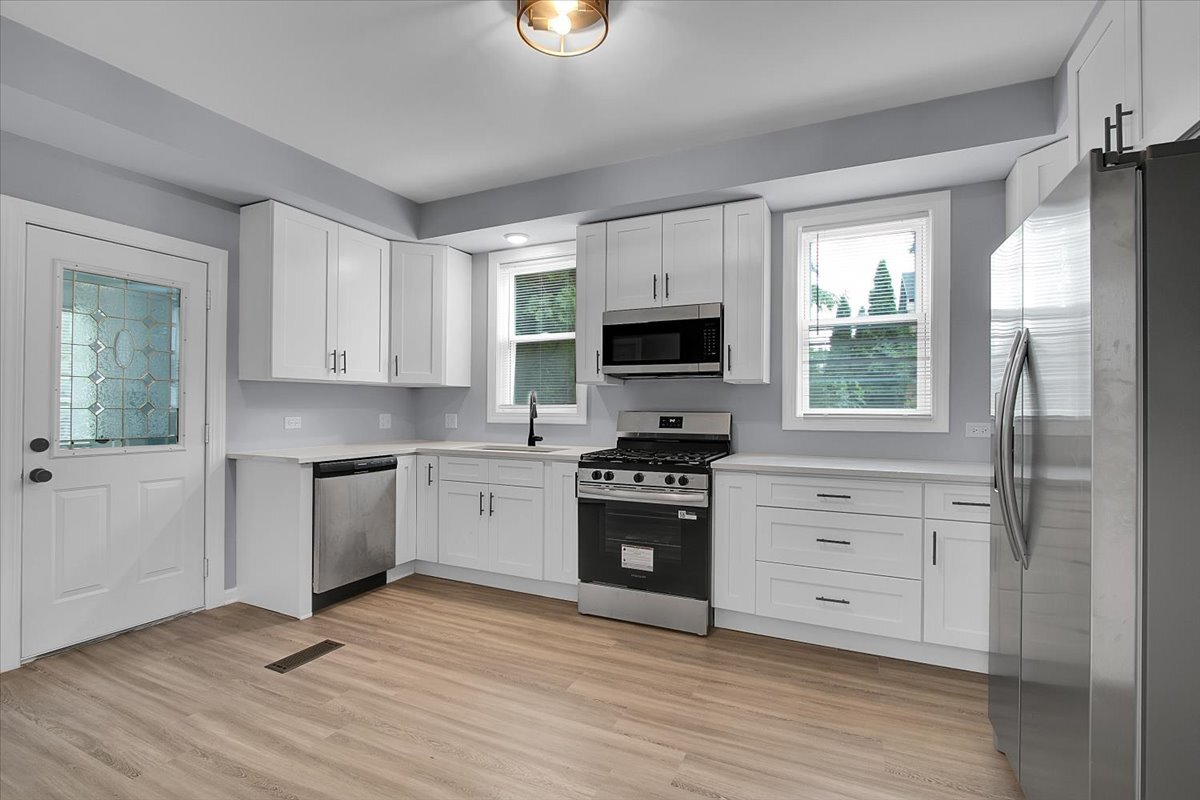 311 N Kinzie Street, Thornton, IL 60476