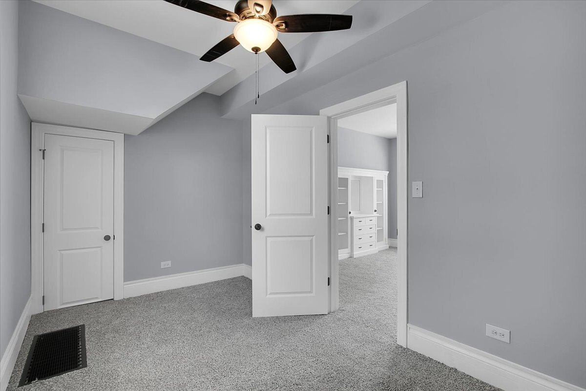 311 N Kinzie Street, Thornton, IL 60476