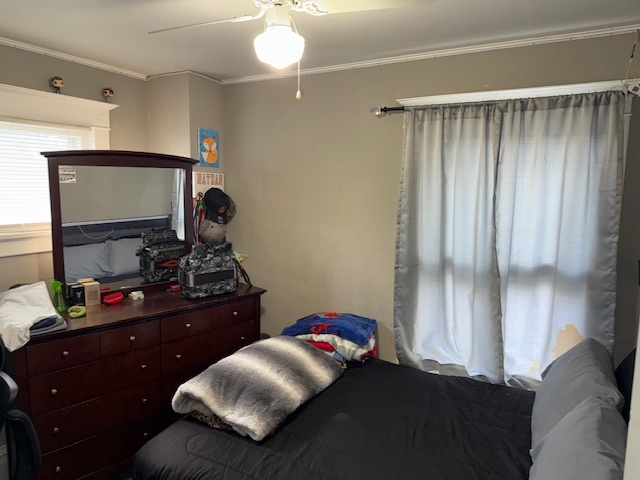 574 S Lasalle Street, Aurora, IL 60505