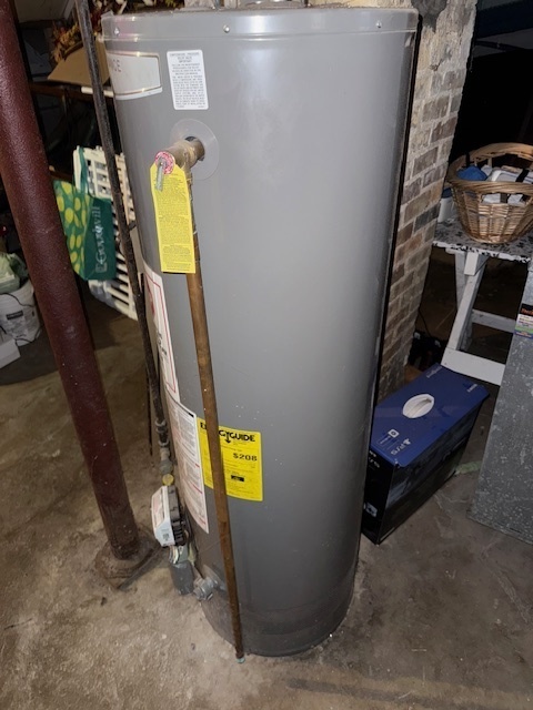 574 S Lasalle Street, Aurora, IL 60505