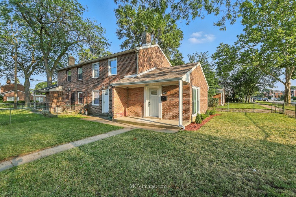 237 E 92nd Street, Chicago, IL 60619