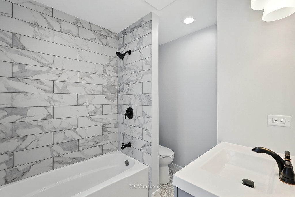 237 E 92nd Street, Chicago, IL 60619