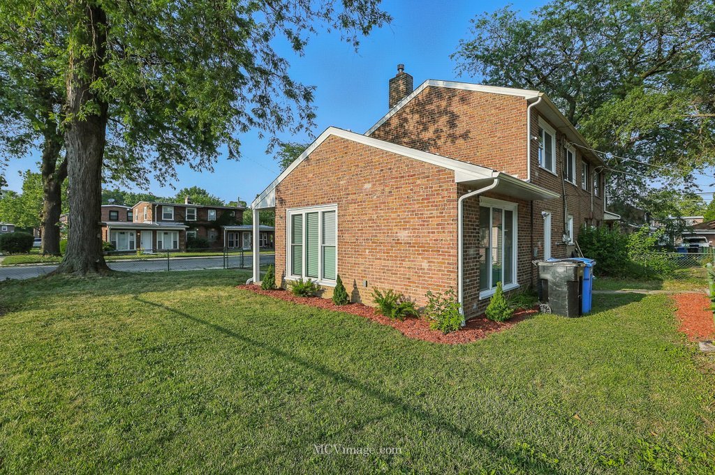 237 E 92nd Street, Chicago, IL 60619