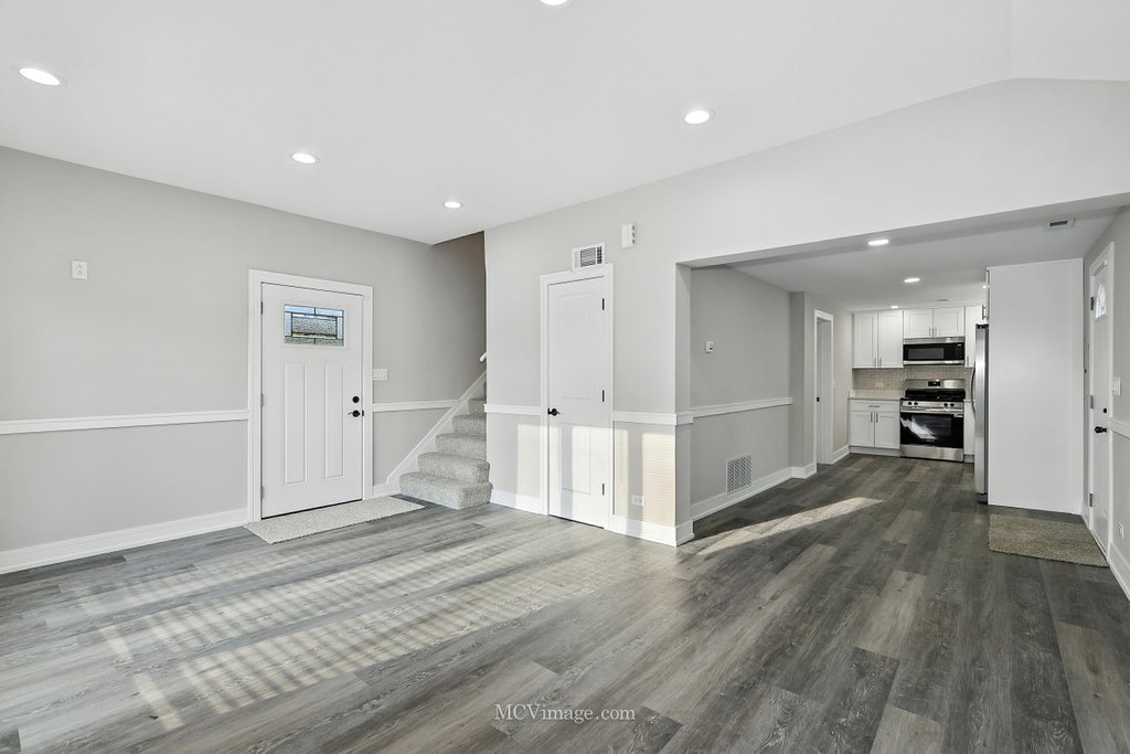 237 E 92nd Street, Chicago, IL 60619
