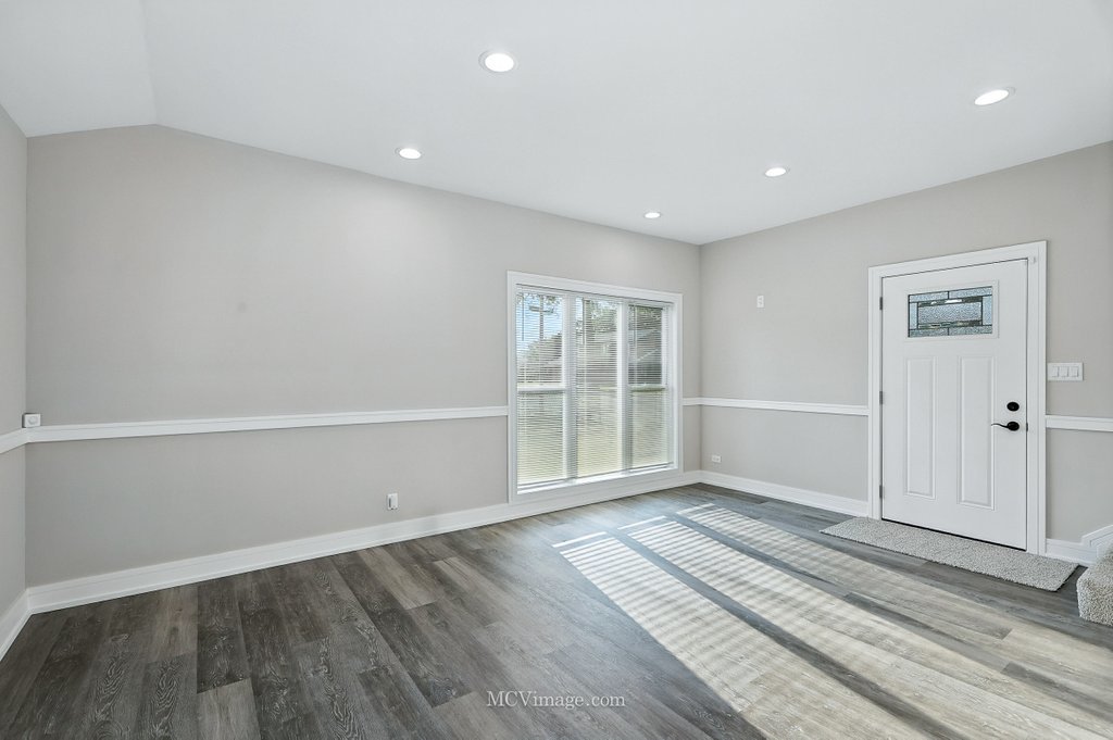 237 E 92nd Street, Chicago, IL 60619