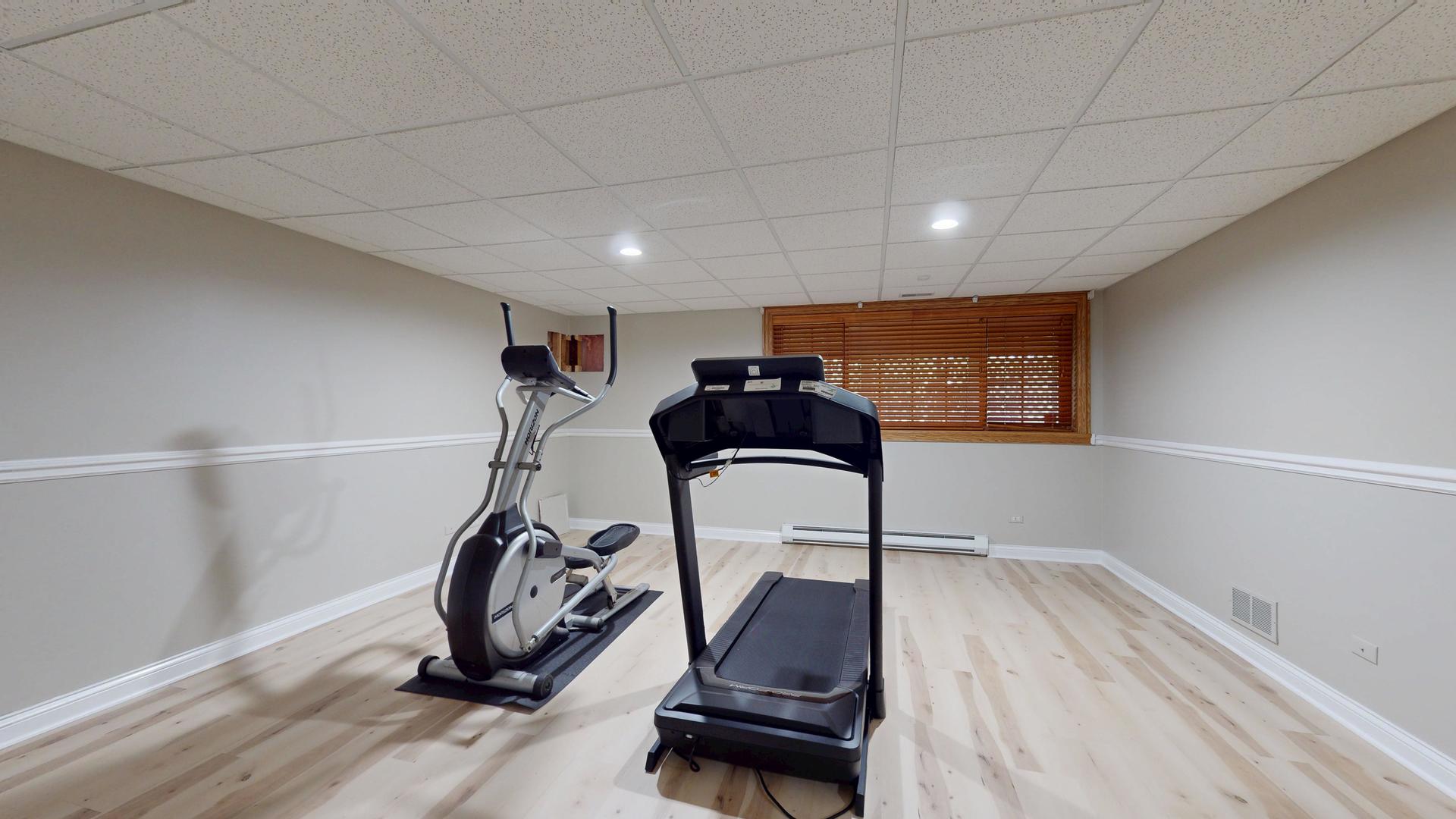 162 Cardinal Drive, Hawthorn Woods, IL 60047