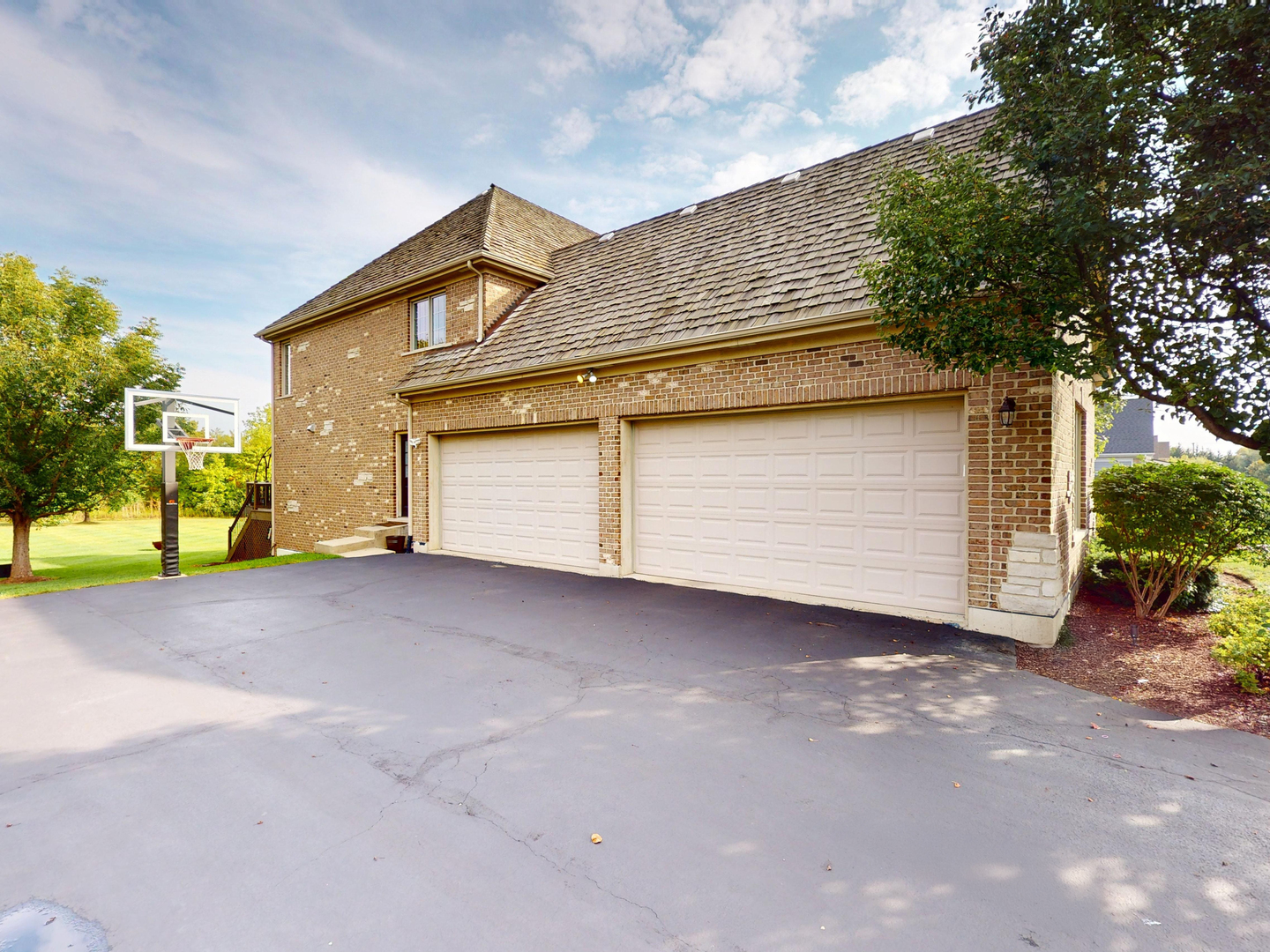 162 Cardinal Drive, Hawthorn Woods, IL 60047