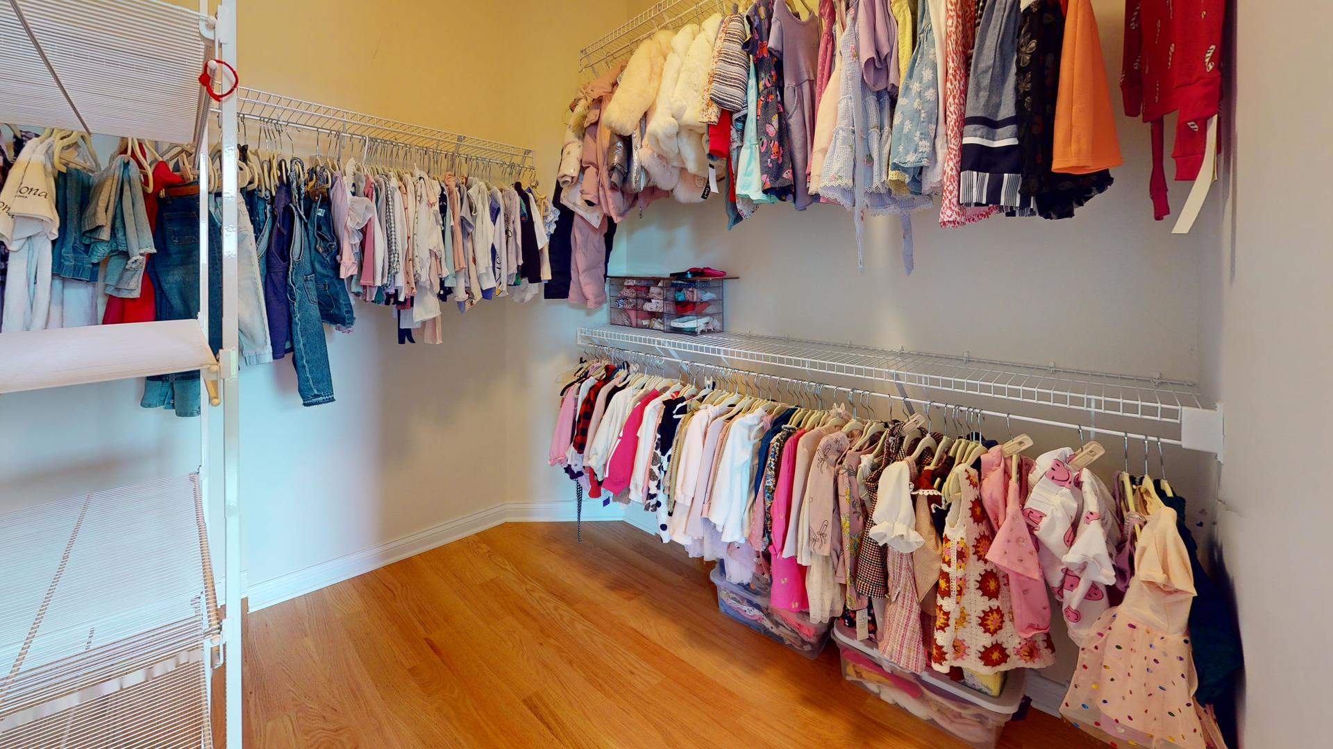 162 Cardinal Drive, Hawthorn Woods, IL 60047