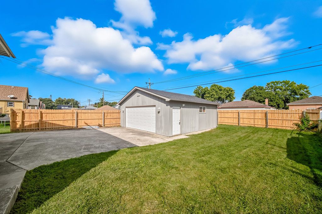 14339 S CLEVELAND Avenue, Posen, IL 60469