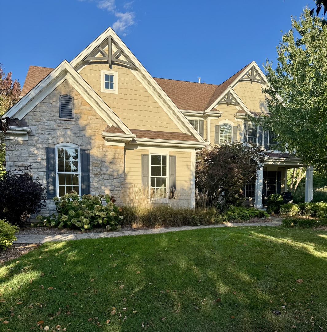 3704 Heathmoor Drive, Elgin, IL 60124