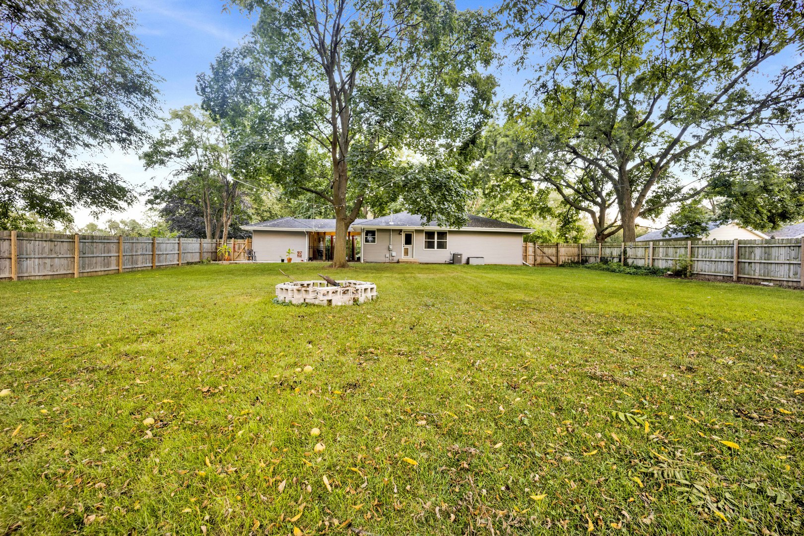 614 Polo Drive, Wheaton, IL 60187