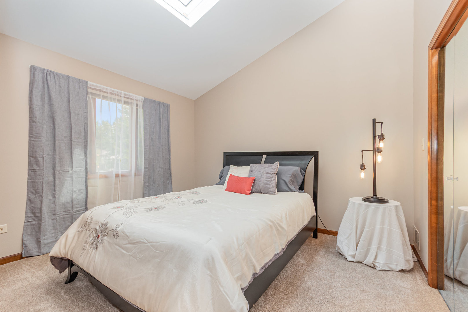 14814 S Penn Road, Plainfield, IL 60544