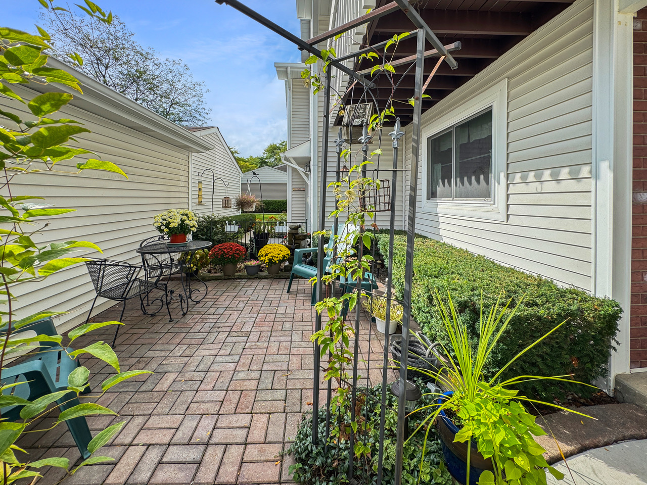 1028 Cumberland Court, Vernon Hills, IL 60061