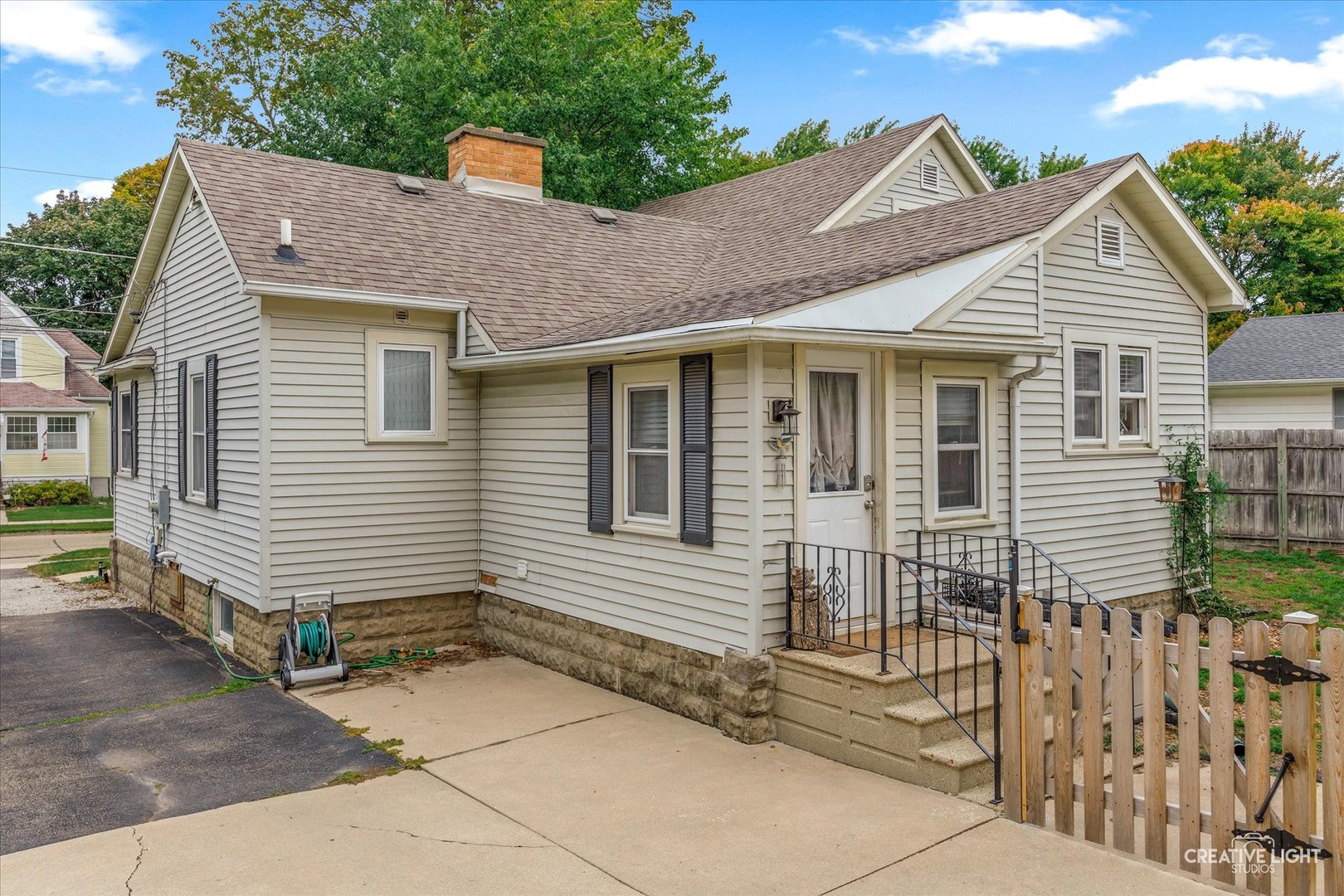 660 South Avenue, Sycamore, IL 60178