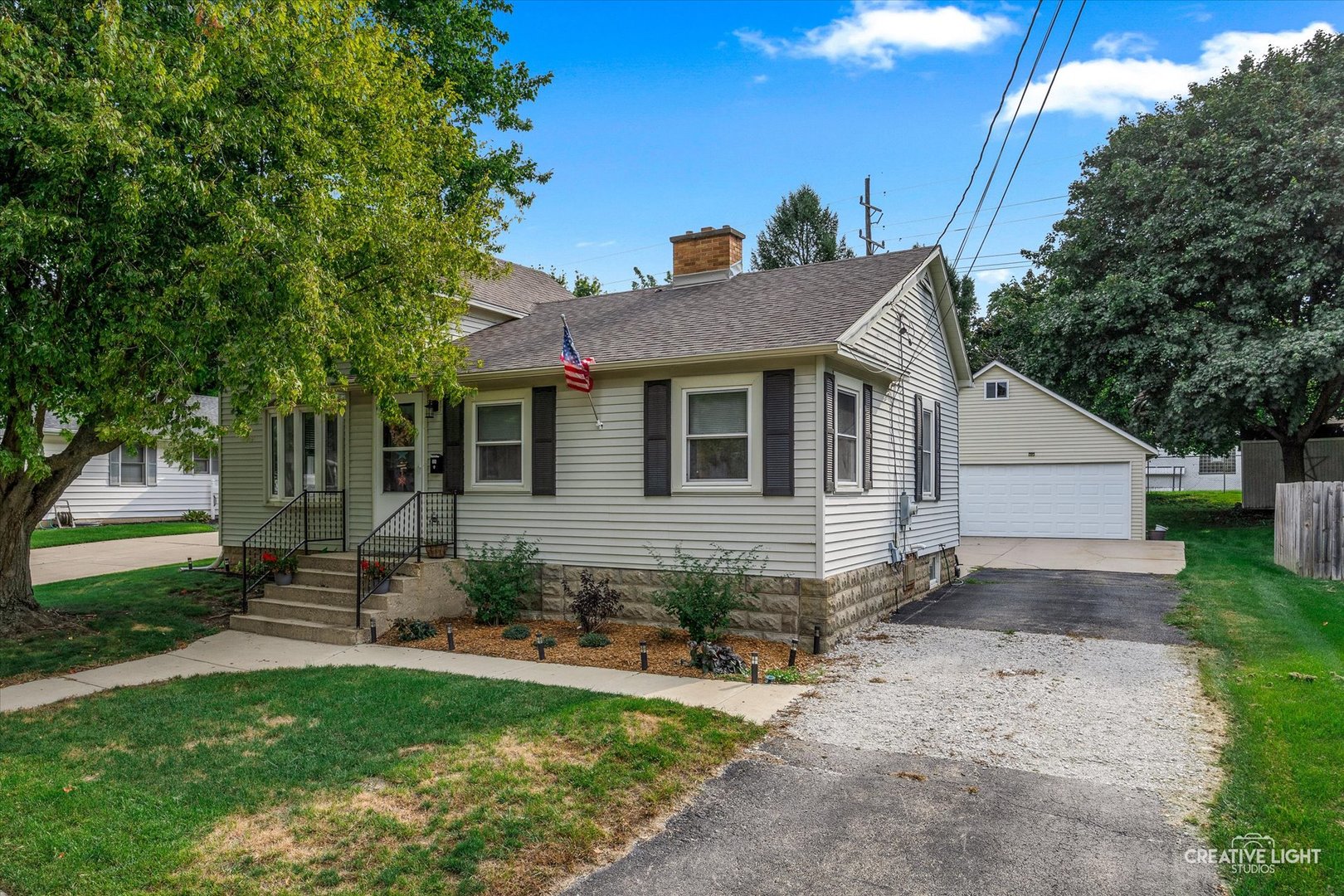 660 South Avenue, Sycamore, IL 60178