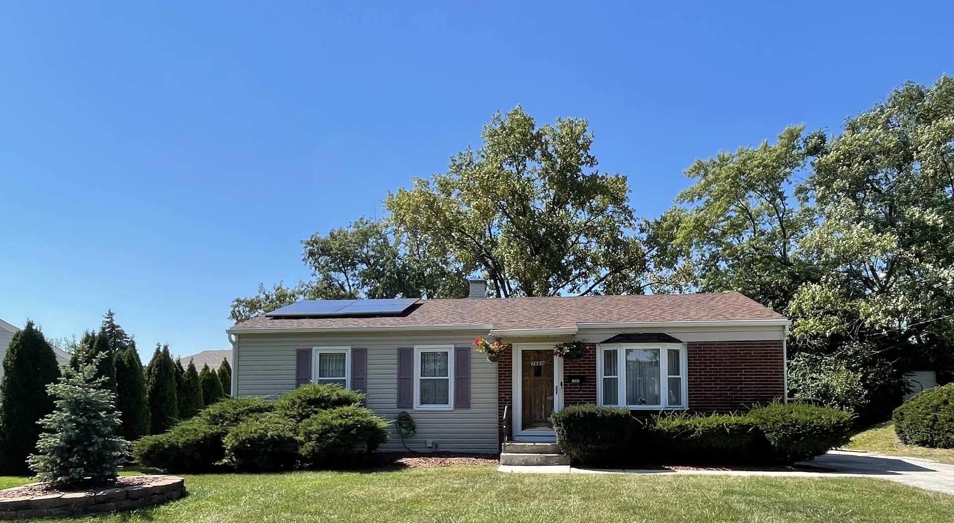 7660 Walnut Avenue, Woodridge, IL 60517