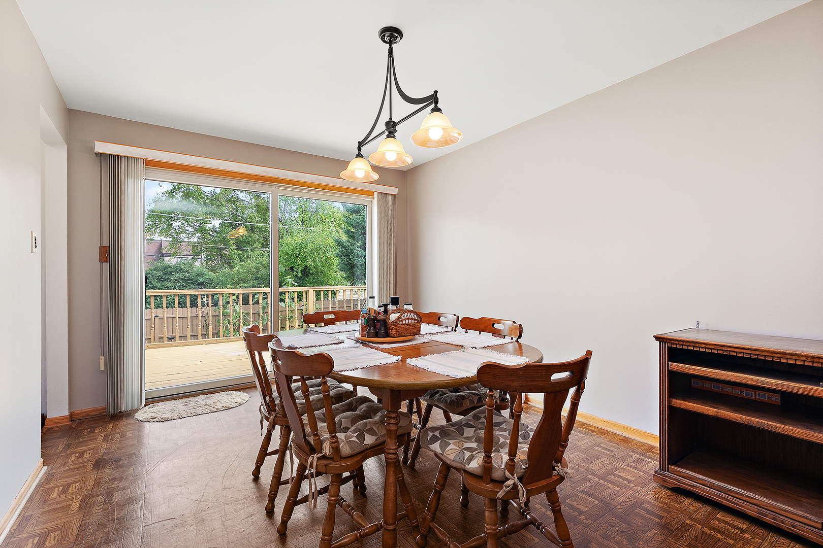 8525 Massasoit Avenue, Burbank, IL 60459