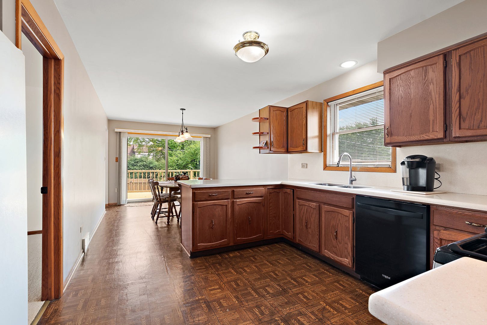 8525 Massasoit Avenue, Burbank, IL 60459